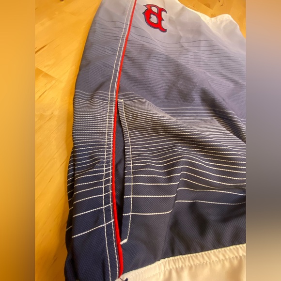 G-lll Apparel Genuine Merchandise Men’s Boston Red Sox Swim Trunks Size XXL - Picture 12 of 16